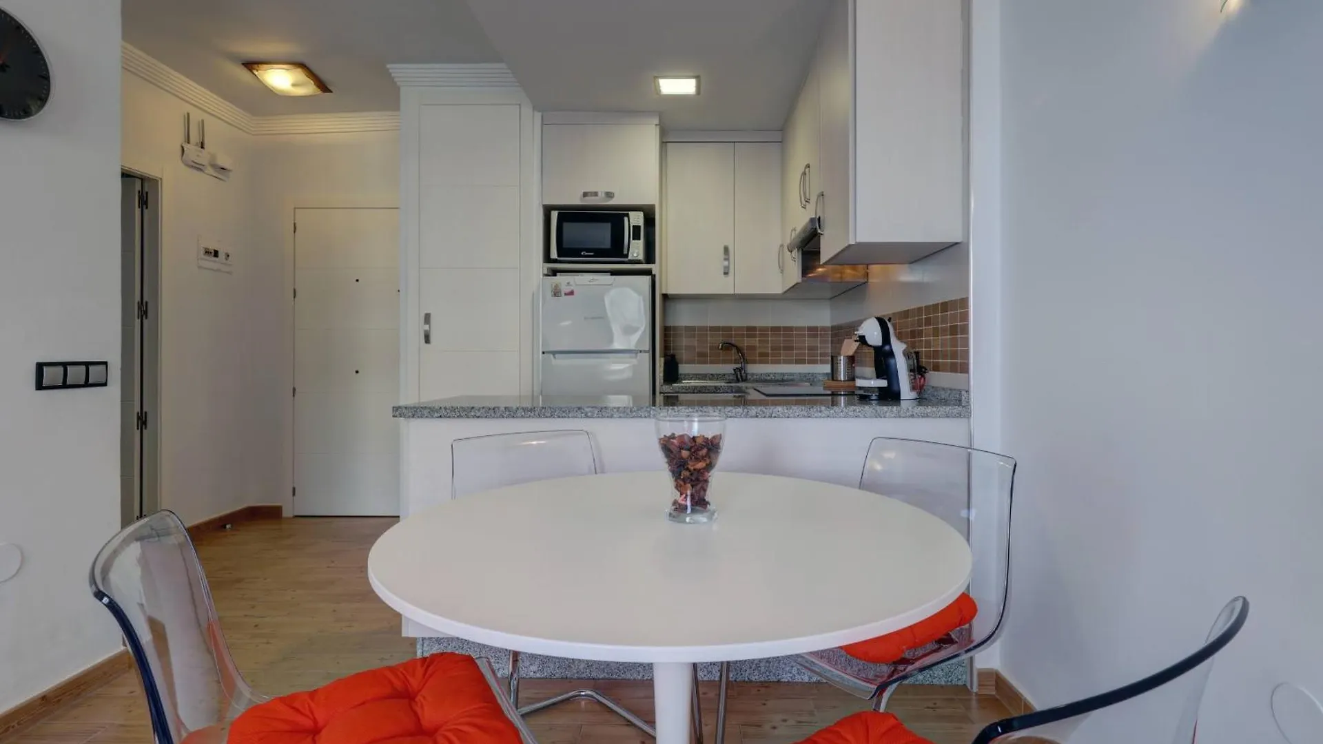 Wonderful New 1 Apartment In Benalbeach Benalmadena