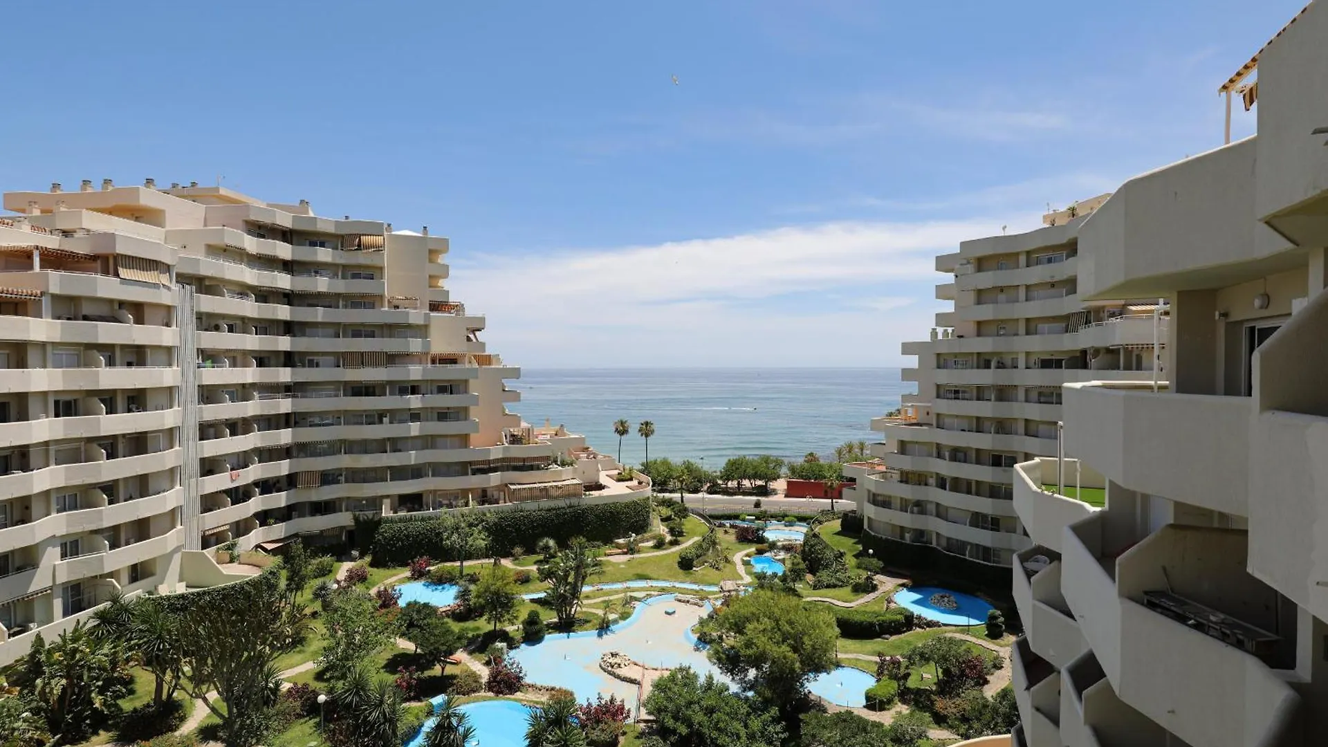 Wonderful New 1 Apartment In Benalbeach Benalmadena