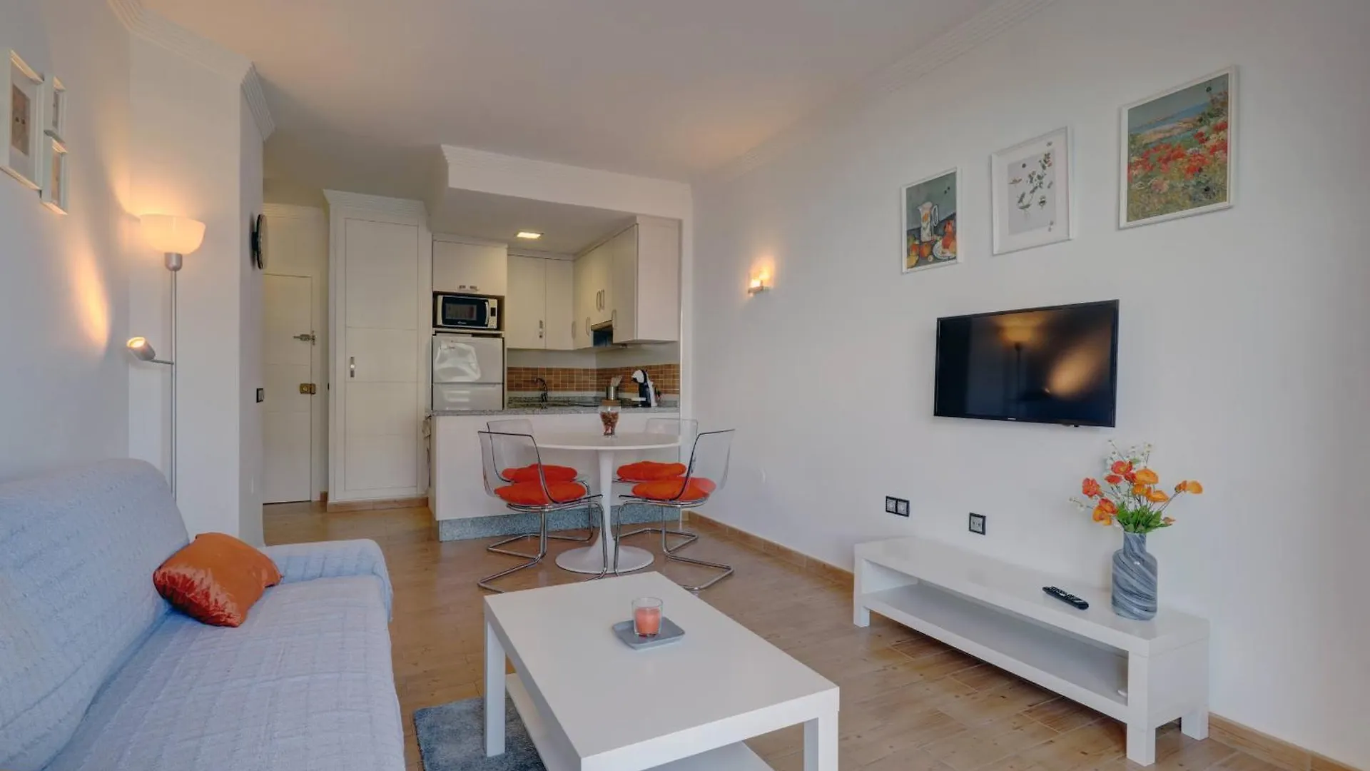 Wonderful New 1 Apartment In Benalbeach Benalmádena