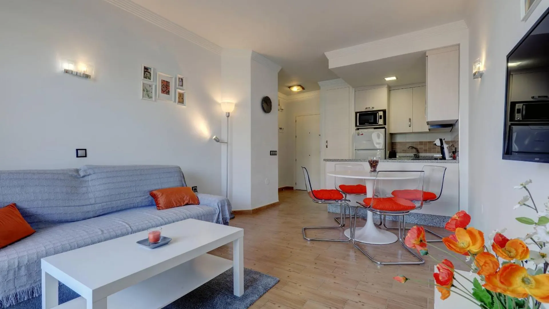 Wonderful New 1 Apartment In Benalbeach Benalmádena