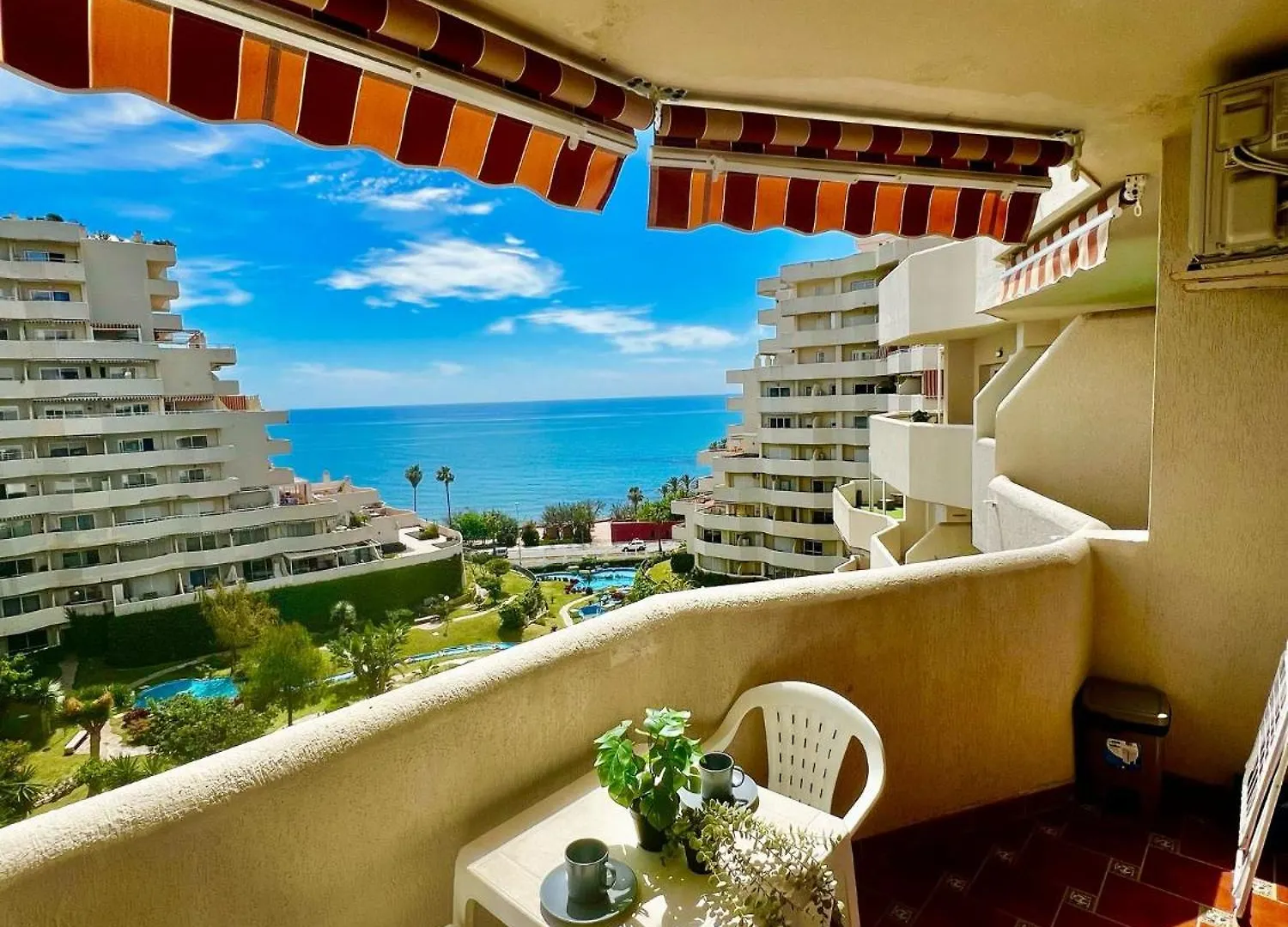 Wonderful New 1 Apartment In Benalbeach Benalmádena 0*,  Španělsko